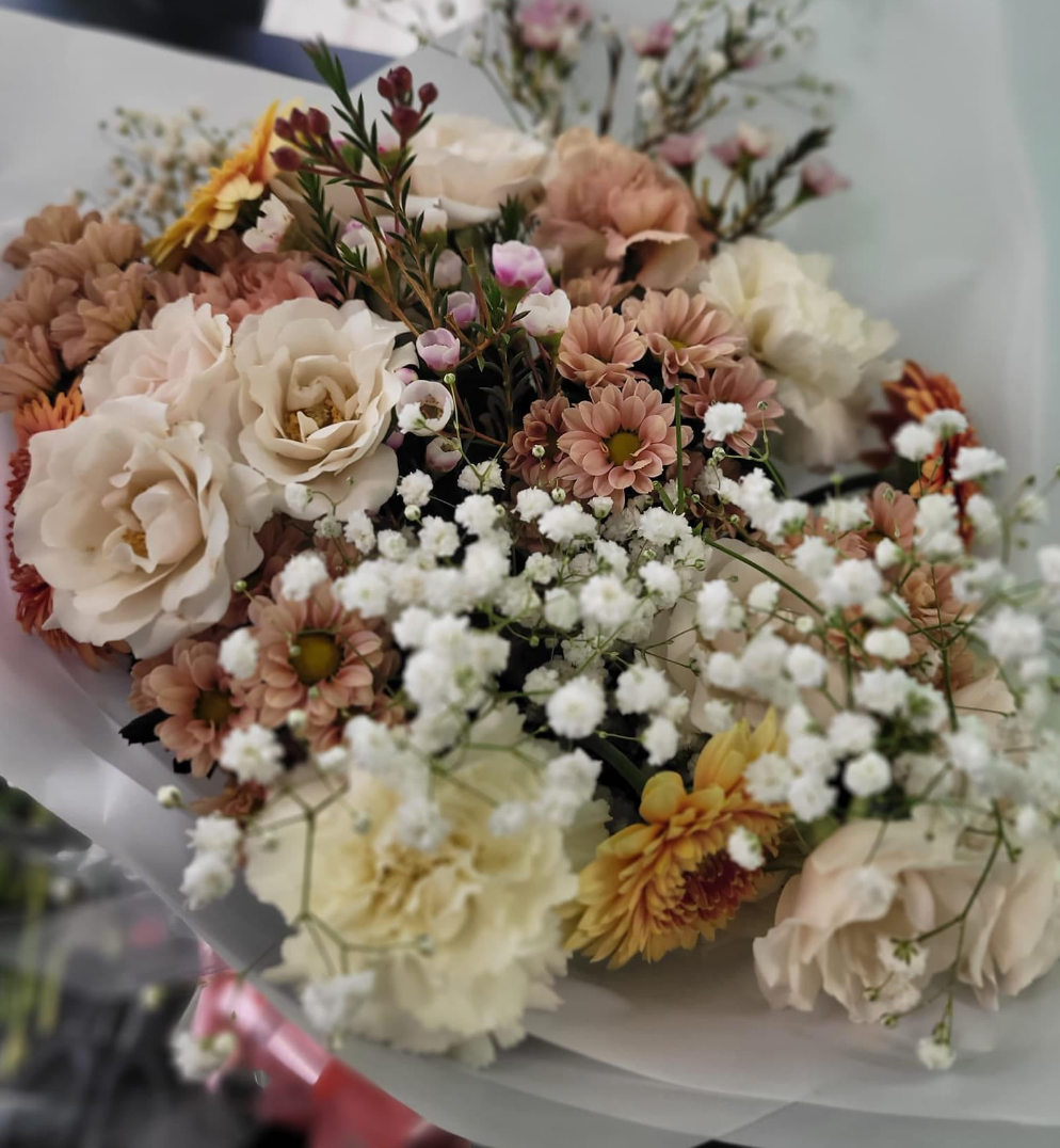 Florist choice Neutrals- Large