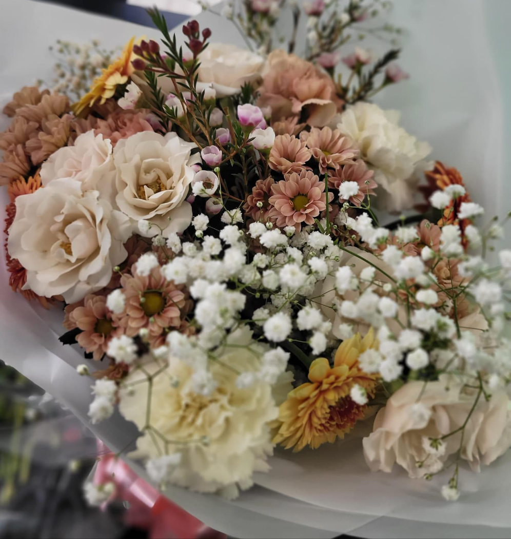 Florist Choice Neutrals- Superior