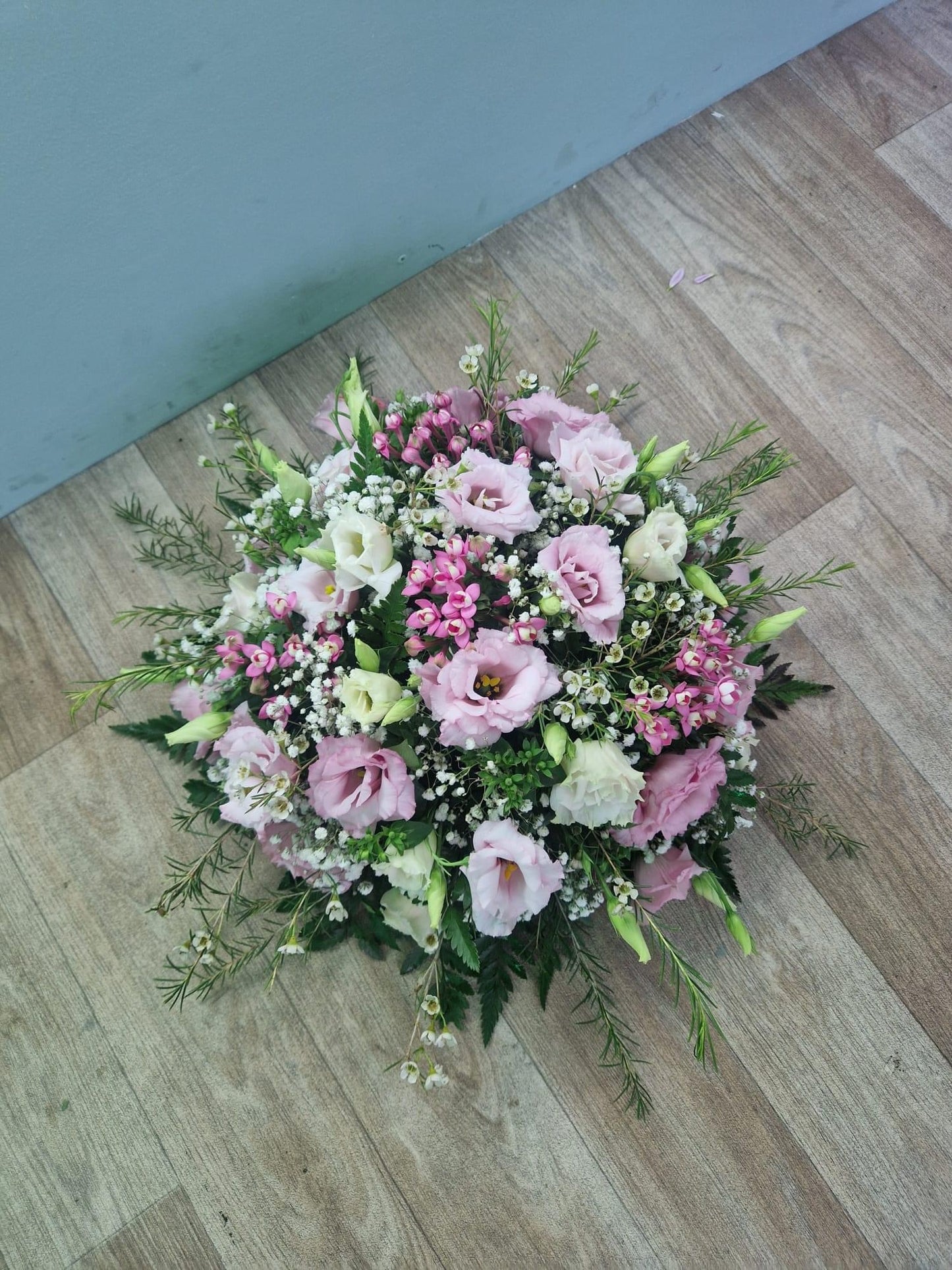Loose Posy 12”
