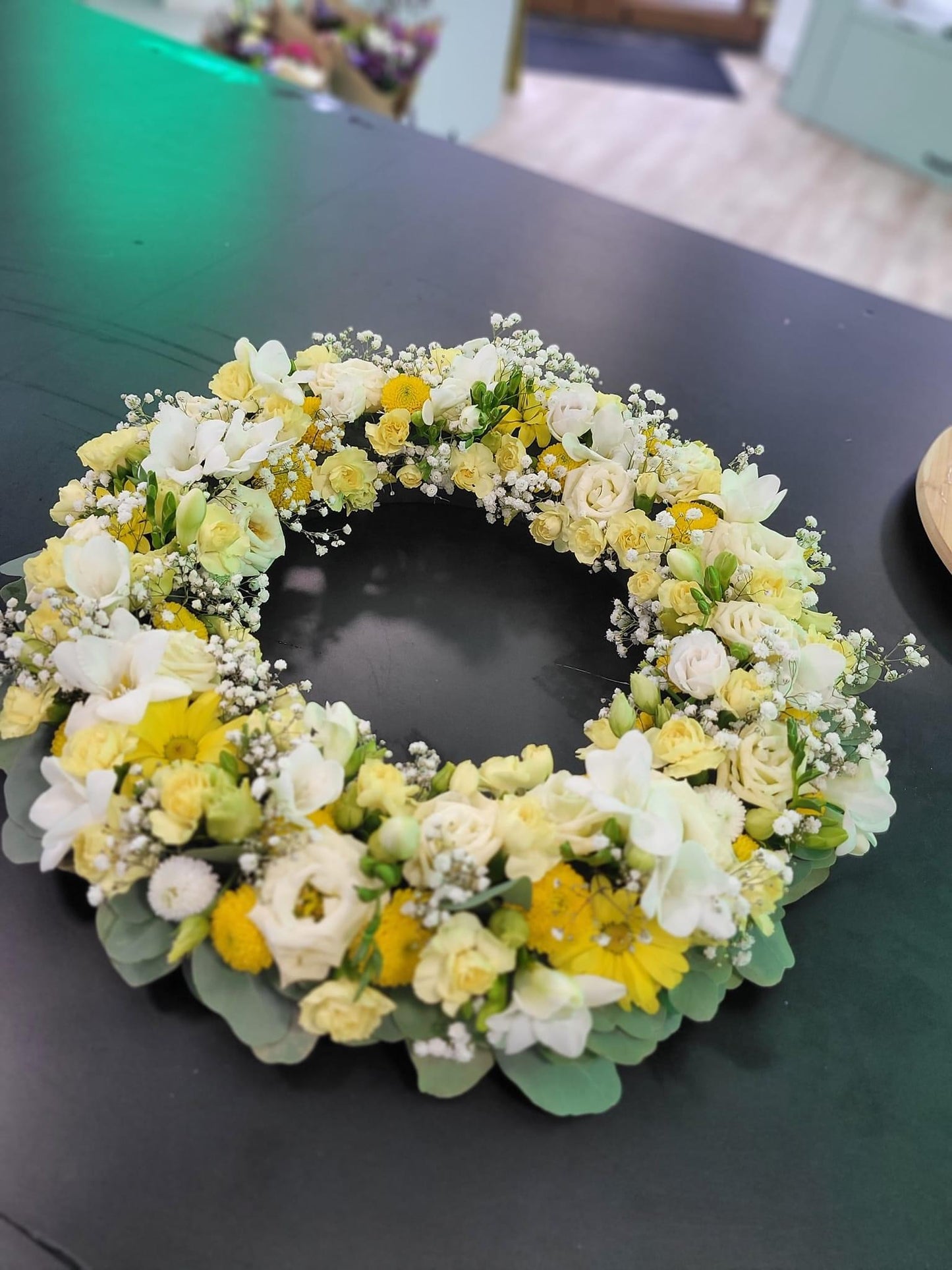 Loose Funeral Wreath 12”