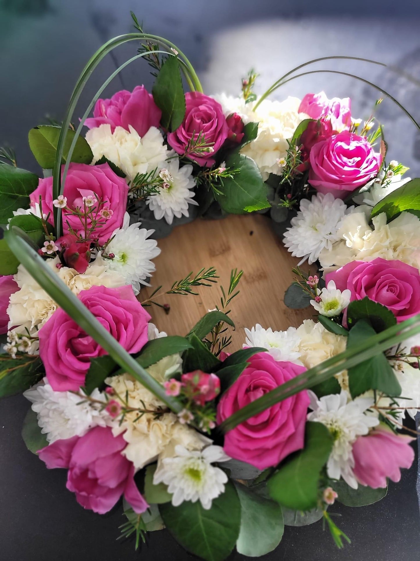 Loose Funeral Wreath 12”
