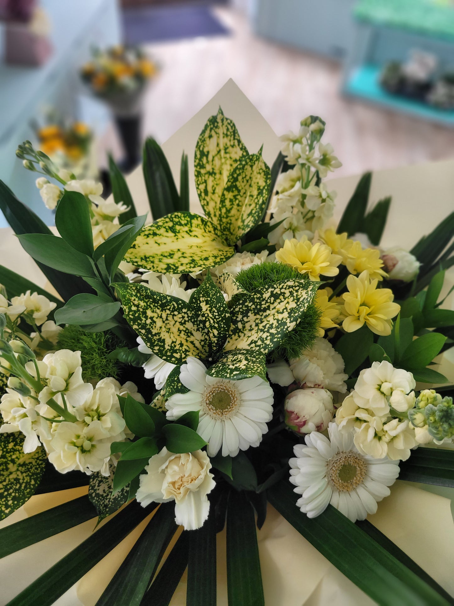 Florist choice Neutrals